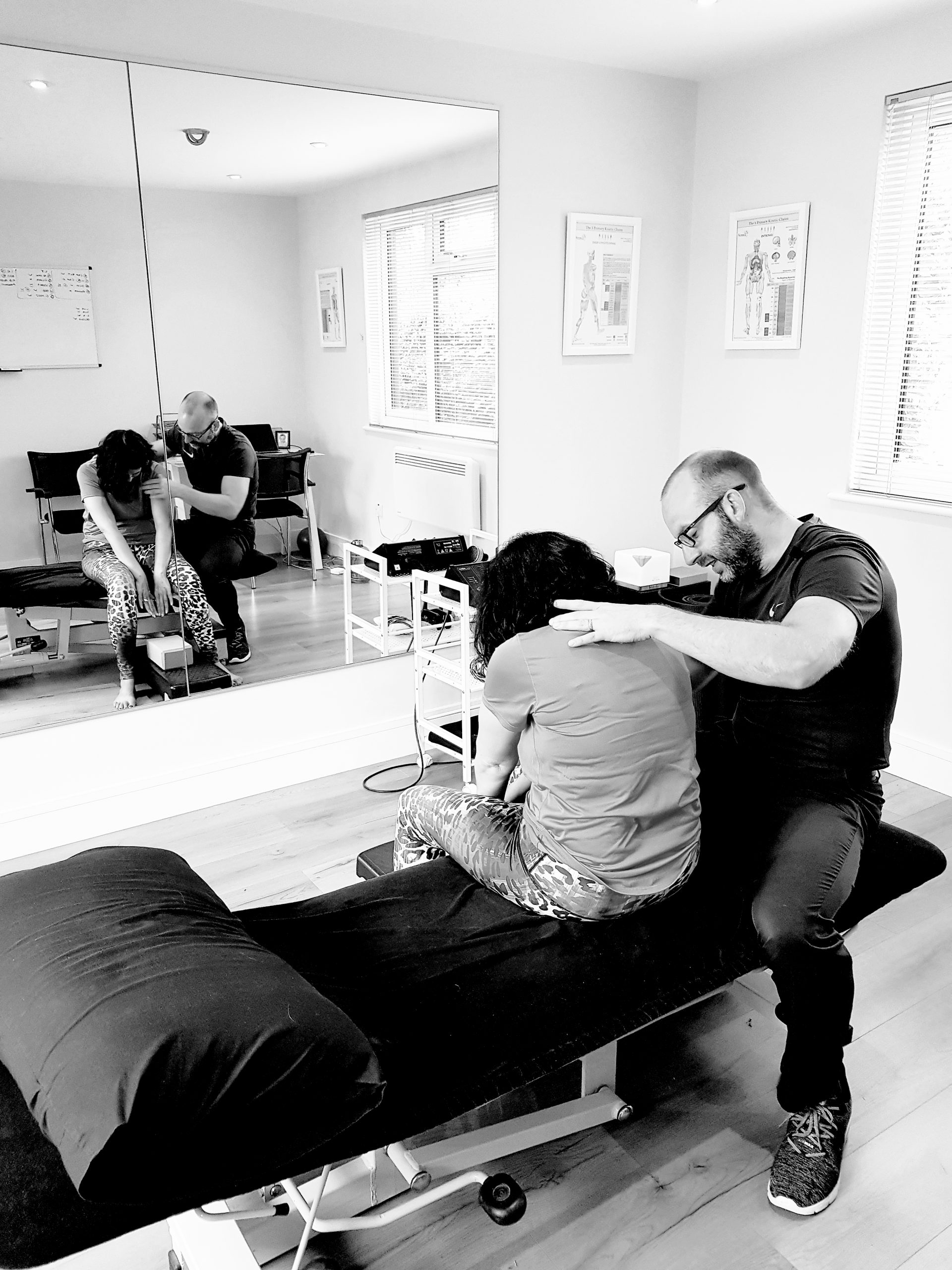 Mario treating a patient at MCPPS Osteopath Buckinghamshire